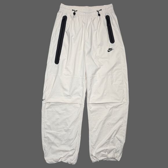 Nike Tech Men’s Woven Oversized Pants Light Orewood Brown Size M HM7158 - Picture 1 of 9